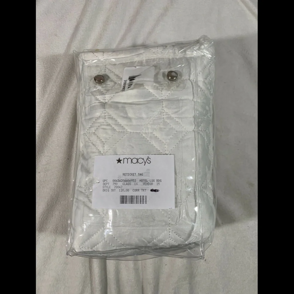 NEW Hotel Collection Alabastar Quilted (1) Standard Sham‎ Pillow